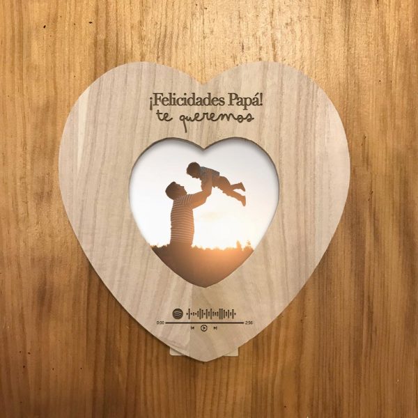 Marco de Madera Corazón con Canción Personalizada